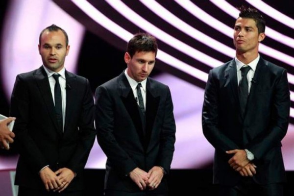 Los rostros de Cristiano Ronaldo en Balones de Oro frente a Lionel Messi