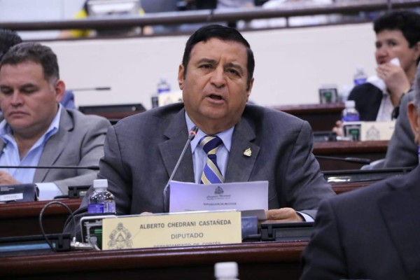 Los personajes del deporte, farándula y comediantes que buscan llegar o reelegirse como diputados en el Congreso Nacional