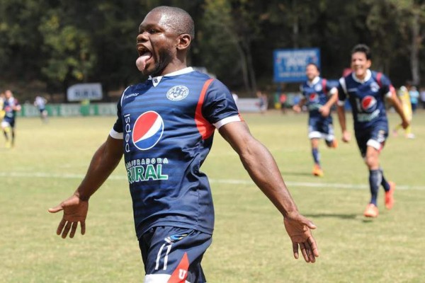 Los futbolistas más chaparros que han tenido éxito
