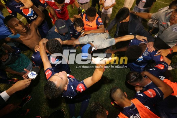 Llantos, algarabía, violencia y heridos; lo que no se vio de las semifinales en Honduras