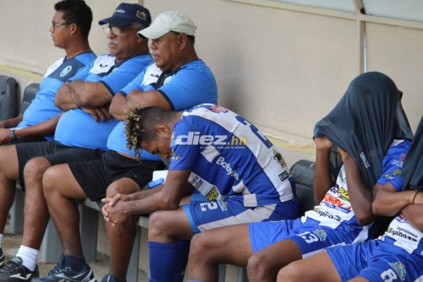 Las dos caras: Alegría y desconsolación de la eliminación del Victoria ante San Juan