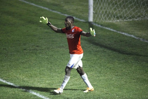 TOP: Jugadores de campo que tuvieron que hacerla de porteros
