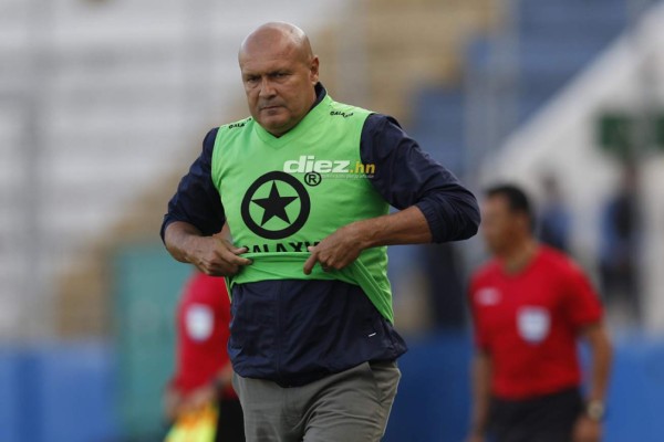 No viste en TV: Increíble parecido y la rabieta de Wilmer Cruz en el Nacional