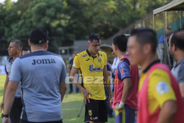 EN FOTOS: Ángel Tejeda perdió el control con gesto obsceno y escupitajo&nbsp;&nbsp;