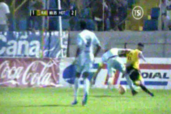 El polémico penal para Real España que Said Martínez no pitó