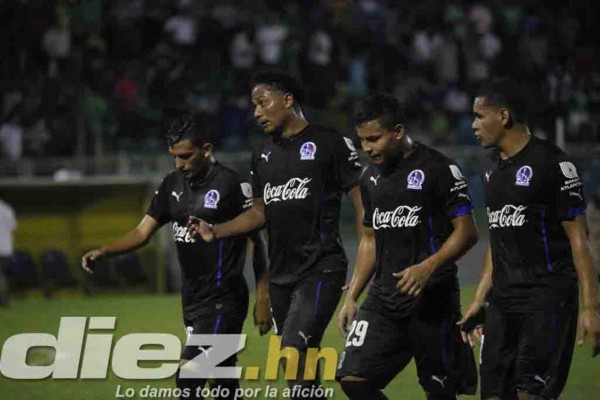 Las mejores imágenes del empate polémico entre Marathón-Olimpia