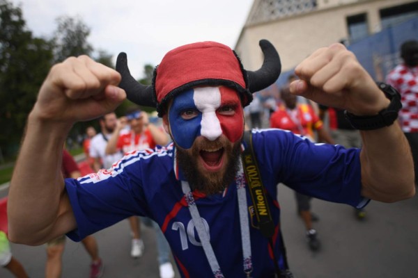 ¡AMBIENTAZO! Así se vive la previa de la final del Mundial Francia-Croacia