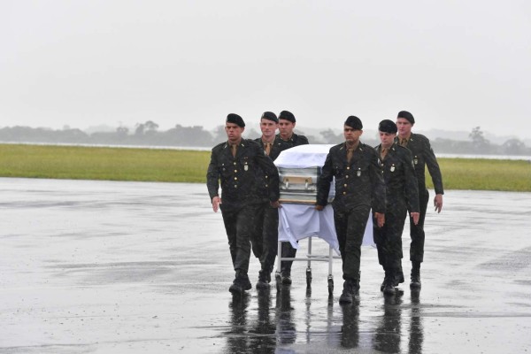 ¡Imposible no llorar! Así fue el último adiós a futbolistas del Chapecoense