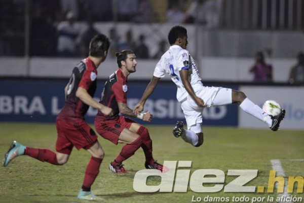 Olimpia venció al Portland 3-1 y clasifica a cuartos
