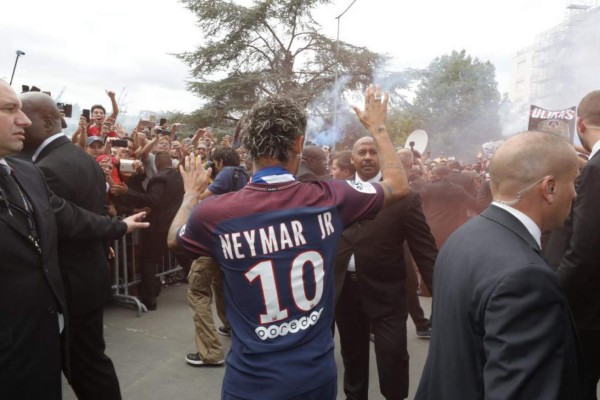 Al descubierto las nuevas cláusulas de los futbolistas: La 'anti-piques', la del covid-19 y otras