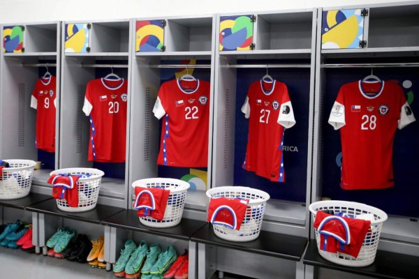 Desapareció: El motivo por el que la selección de Chile tapó su logo patrocinador en la Copa América