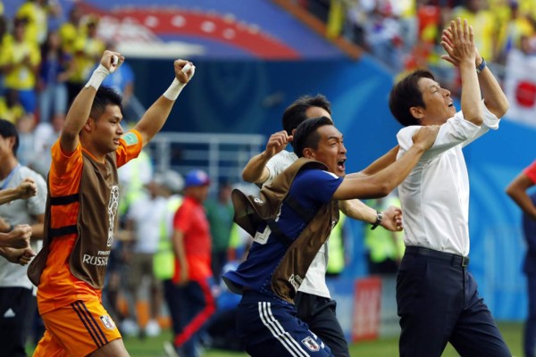 NO VISTE EN TV: El festejo de los japoneses y las caras tristes de los jugadores de Colombia