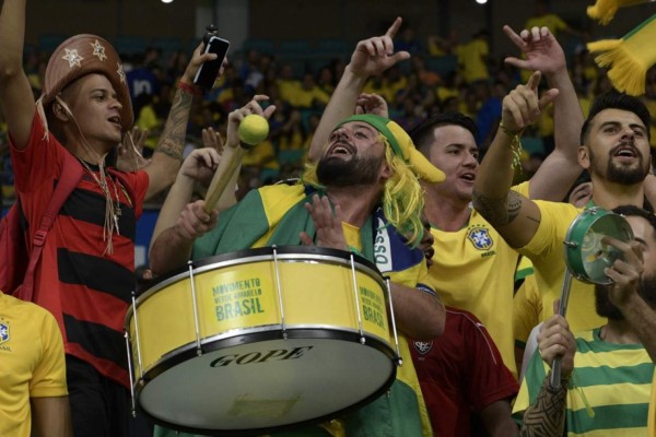 No viste en TV: El dolor de Brasil, la lindas garotas y el aburrido frente a Venezuela