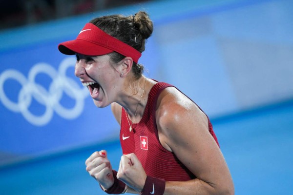 Fotos: Así es la hermosa tenista suiza, Belinda Bencic, quien se bañó de oro en Tokio 2021