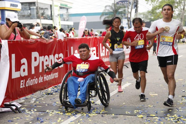 Espectacular jornada atlética en 40 Maratón Internacional de La Prensa