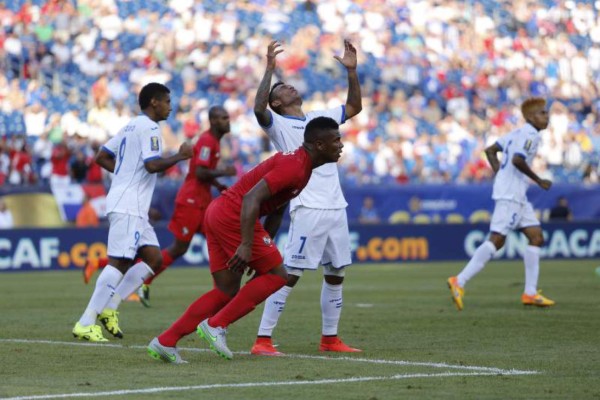 Las fotos más recordadas de los últimos choques entre Honduras y Panamá