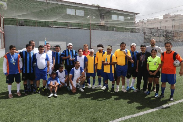 FOTO: Así se preparan los no videntes hondureños para el Centroamericano de fútbol sala