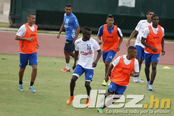 Honduras se prepara en Houston previo a enfrentar a México