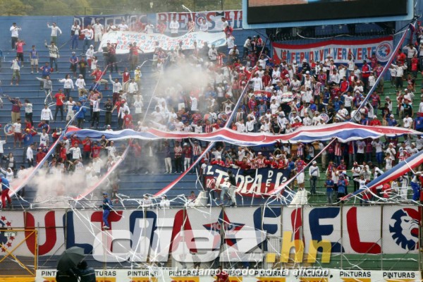 Imágenes que no se vieron por televisión de la jornada inaugural de la Liga