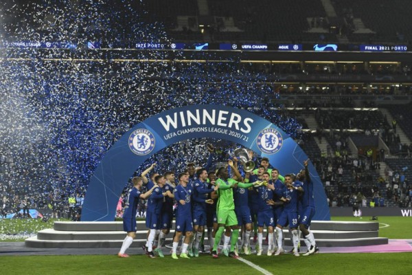 No se vio en TV: Pep Guardiola, abatido, las lágrimas del 'Kun' Agüero y la locura del Chelsea