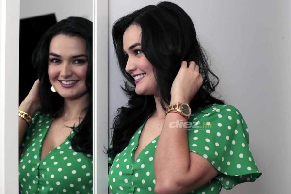 Natalia Álvarez, una belleza 'pura vida' que alentará a Costa Rica en la Copa Oro 2019