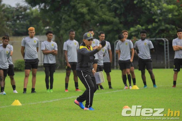 EN FOTOS: Así fue el primer entreno de Carlos Restrepo al mando del Real España