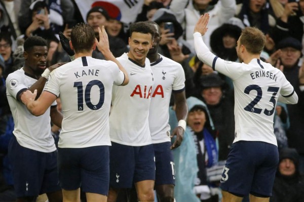 Tottenham viene de atrás y remonta para ganar su partido de 'Boxing Day' ante el Brighton