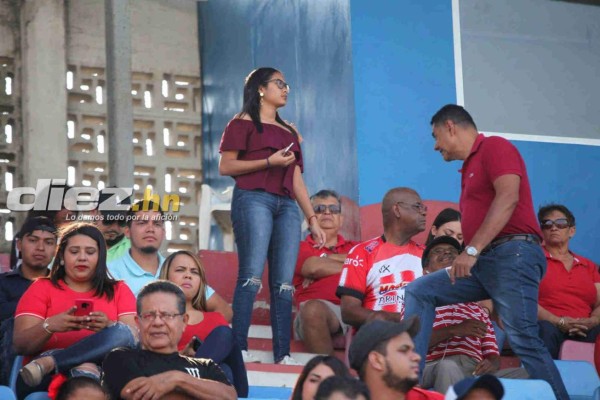 ¡Belleza! Las lindas chicas que adornaron la jornada de Liga Nacional