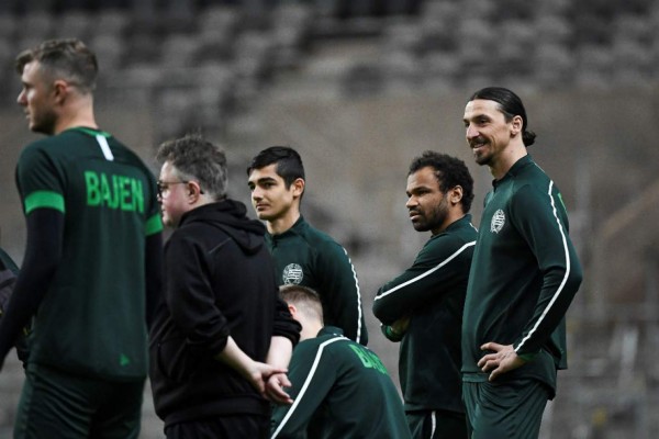 Ibrahimovic es captado entrenando con equipo sueco y le pone una condición al Milan para renovar&nbsp;&nbsp;