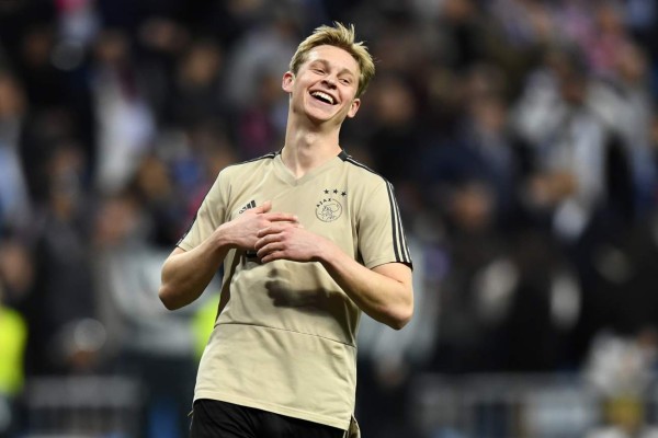 NO SE VIO EN TV: El desconsuelo de los futbolistas del Real Madrid y el jugador del Barcelona en el Bernabéu