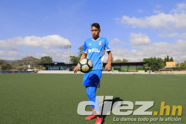 Entregado a Dios, amante de las baleadas y muy disciplinado: Así es Wilmer Neal Junior, hijo del 'Matador'