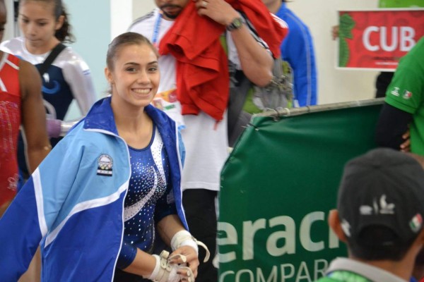 Kaisa Chirinos, la gimnasta nacida en Miami que busca representar a Honduras en Río 2016