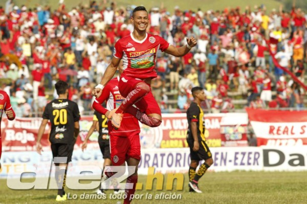 Fiesta en Tocoa: Real Sociedad celebra y va a su cuarta final