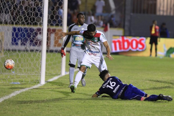 ¿Fue o no penal de Israel Silva contra Héctor Castellanos?