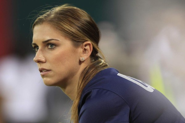 Alex Morgan, una belleza estadounidense dentro y fuera de la cancha
