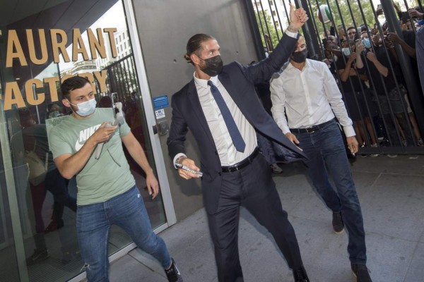 Nuevo dorsal y sorpresiva charla: Así fue el primer día de Sergio Ramos como jugador del PSG