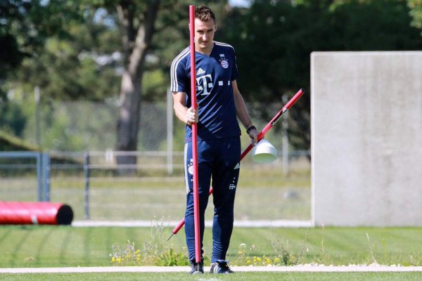 Nueva faceta: Los 15 exfutbolistas que quizá no sabías que son entrenadores