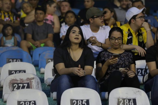 ¡BELLEZAS! Las lindas chicas que engalanaron el clásico sampedrano