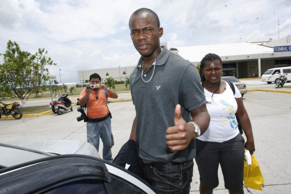 Los jugadores hondureños que no superaron pruebas con clubes del extranjero