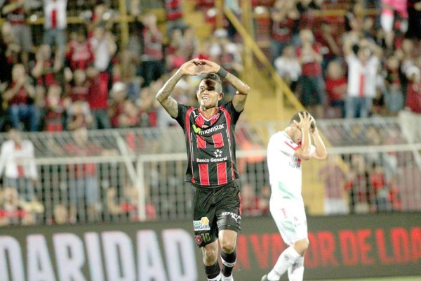 Los mejores hondureños que han llegado al fútbol de Costa Rica