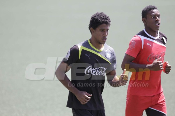 EN FOTOS: Así entrena el hijo de Carlos Pavón en Olimpia