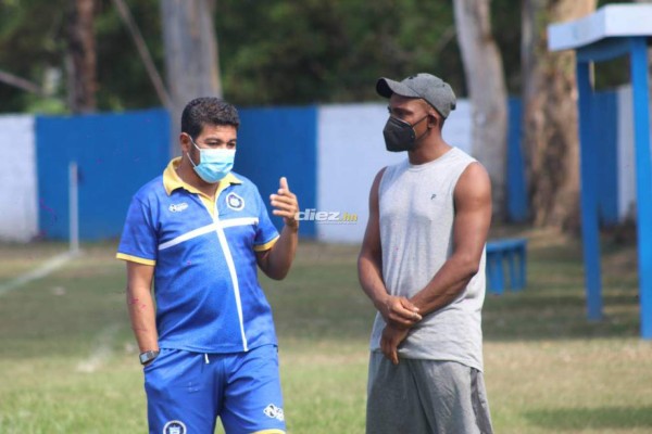 Con entusiasmo y nuevo reto: Victoria se sometió a pruebas de covid-19 antes de arrancar pretemporada