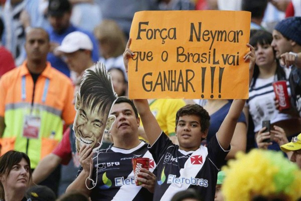 La trágica lesión de Neymar en imágenes.