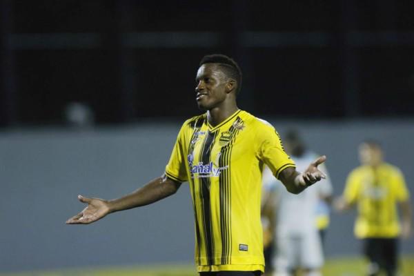 ¡Con toda su artillería! Héctor Vargas quiere mantener su racha triunfal y así sería su 11 titular ante el Olimpia