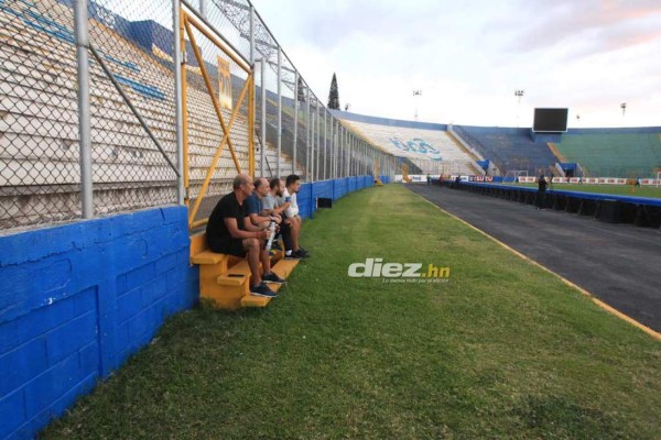 Los flashazos que dejó la visita sorpresa de Fabián Coito en el entreno de Olimpia