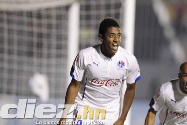 Olimpia venció al Portland 3-1 y clasifica a cuartos