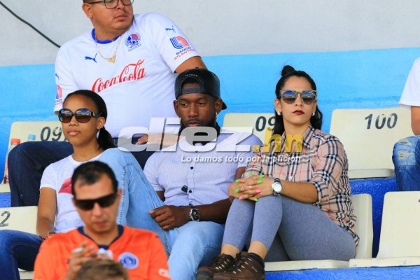 Las sorprendentes imágenes que no viste por la TV del clásico capitalino