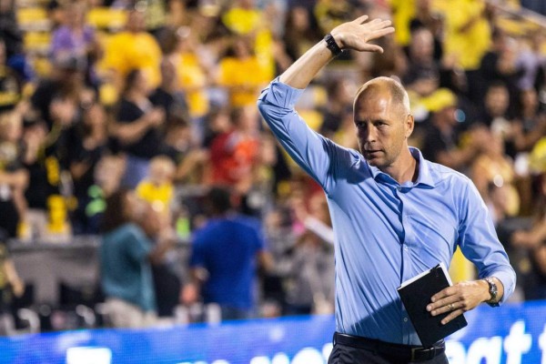 Los seleccionadores nacionales mejores y peores pagados de la Concacaf