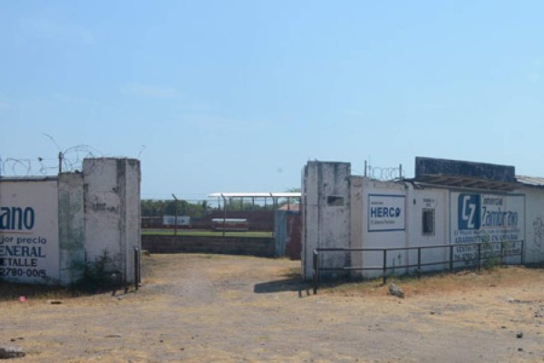 Así avanza la construcción del nuevo y bonito estadio en Choluteca