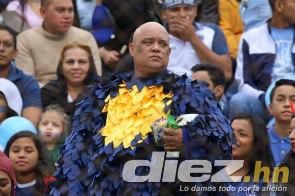 Ambientazo: Largas filas y hasta hinchas tatuados en la final entre Motagua y Olimpia